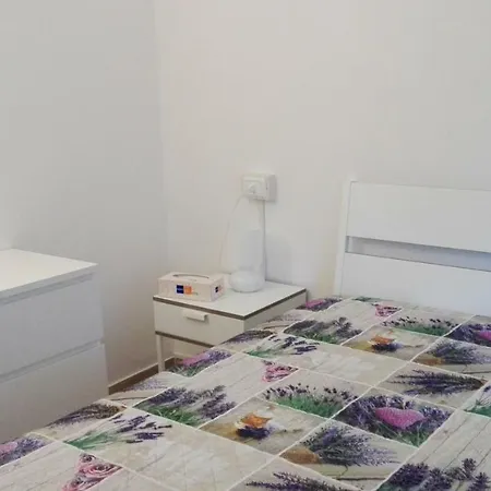 La Quiete アパート メーレ